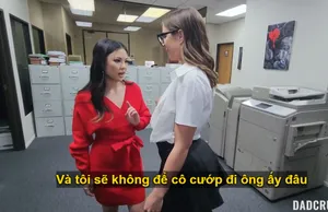 Ép con gái uống say rồi hãm hiếp địt cực mạnh